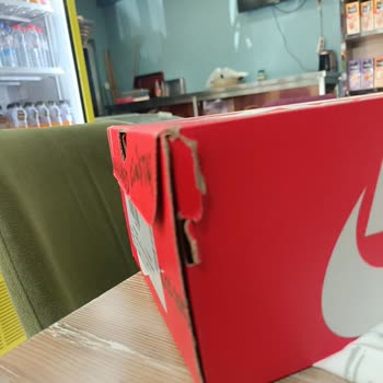 Ayakkabı Sorunu Ve İlgisiz Müşteri Hizmetleri