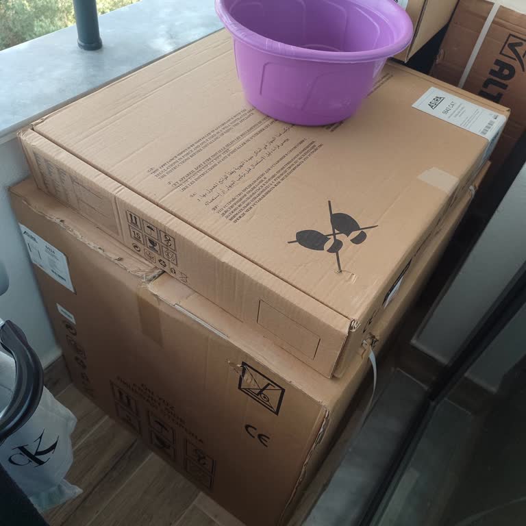 Asira Servisi İlgisiz Ve Montaj İçin Günlerce Bekletiyor