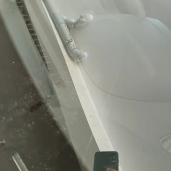 Sıfır Aracın Camı Kendiliğinden Çatladı, Garanti Kapsamı Dışında Bırakıldı