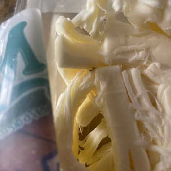 Şok Marketten Alınan Peynirde Ölü Sinek Şoku: Hijyen Ve Kalite Sorunu