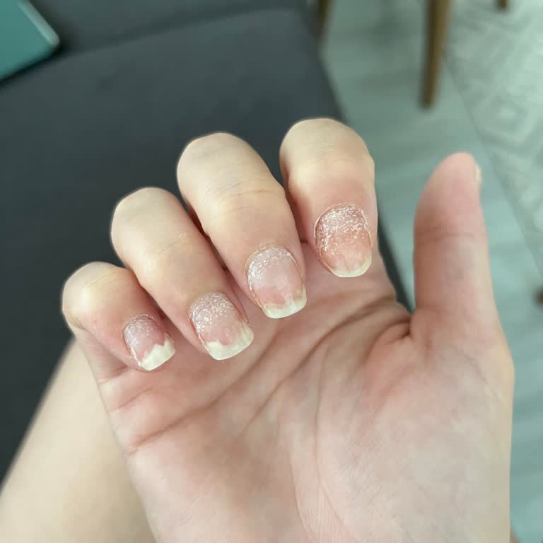 Kalıcı Oje İşlemi Sonrası Tırnaklarım Zarar Gördü