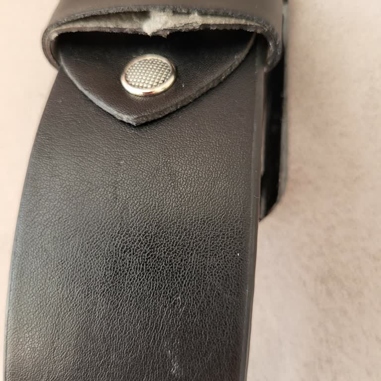 Satın Aldığım Kemer Kısa Sürede Deforme Oldu, Mağaza Çözüm Sunmadı