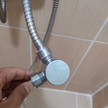 Bauhaus'tan Aldığım Duş Seti Kısa Sürede Paslandı Ve Kırıldı, Destek Alamıyorum