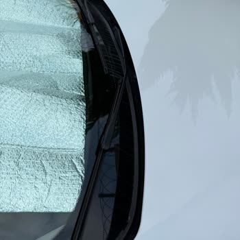 BMW F30 Silecek Izgarası Fitilinin Kronik Sorunu Ve Hayal Kırıklığı