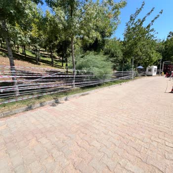 İhlas Armutlu Tatil Köyü Kadınlar Plajı Yanındaki Yeşil Alanın Kapatılması Mağduriyet Yaratıyor!