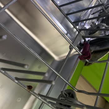 Arçelik 6384hc Bulaşık Makinesinde Süregelen Paslanma Ve Sepet Sorunu