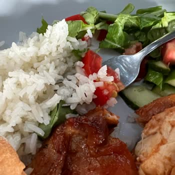 Grand Emir Otel Dalyan'da Kötü Hizmet, Hijyen Sorunları Ve Jolly Tur'un İlgisizliği