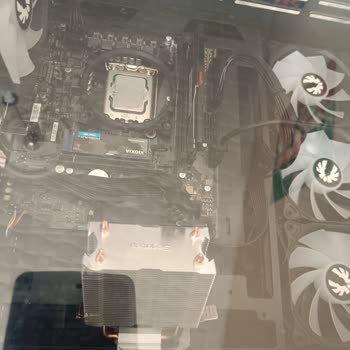 Satın Aldığım Bilgisayar Kasası Uzun Süre Serviste Bekliyor