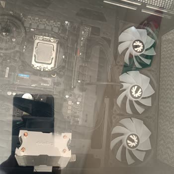 Satın Aldığım Bilgisayar Kasası Uzun Süre Serviste Bekliyor