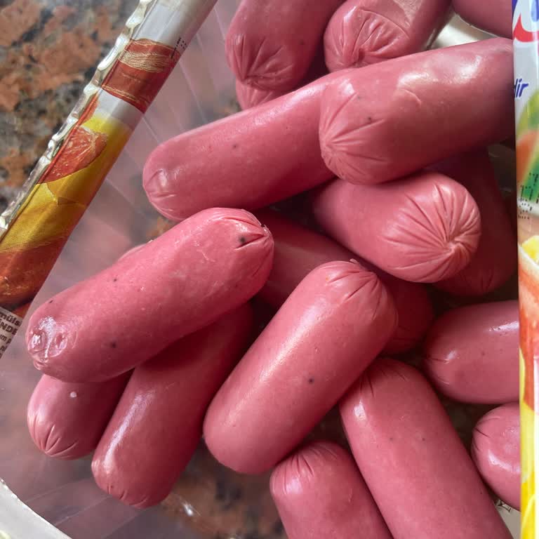 Erpiliç Sosis Üzerinde Siyah Lekeler Endişelendiriyor