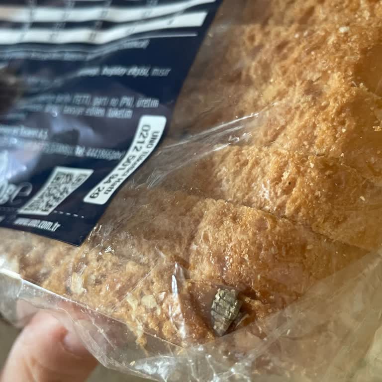 UNO Ekmeğinde Yabancı Cisimle Karşılaştım Hijyen Endişesi Yaşıyorum