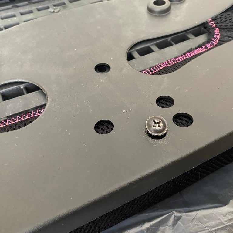 Çalışma Koltuğunda Üretim Hatası Ve Sorunsuz İade Sorunu