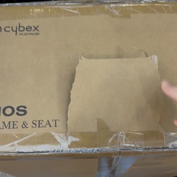 Kargo Görevlisinin Paketleri Yukarı Çıkarmaması Ve Hasarlı Teslimat