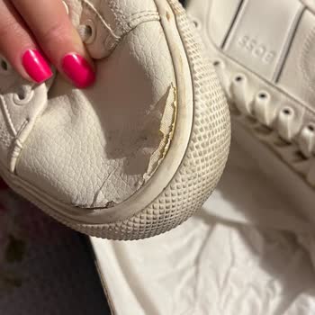 Kullanılmış Ve Kusurlu Ayakkabı, Satıcı Muhatap Olmuyor!