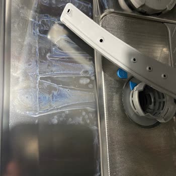 Yeni Alınan Bulaşık Makinesi Sürekli Lekeli Yıkıyor