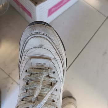 Krem Ayakkabıda Silinmeyen Lekeler Ve Yetersiz Çözüm Mağduriyetim