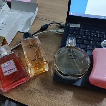 Sipariş Verdiğim Parfümler Kokusuz Çıktı, İade Ve İletişim Sorunu Yaşıyorum