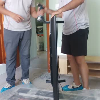 Kırık Televizyonun İadesi Reddedildi, Mağdur Edildim