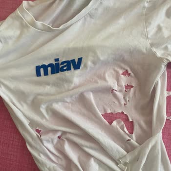 Mavi Tişört Kısa Sürede Yırtıldı, Destek Bekliyorum