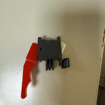 Kırılan Çekmece Parçası İçin Yüksek Yedek Parça Ücreti Ve Yetersiz Destek