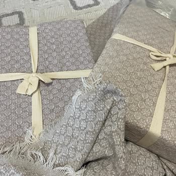 Aynı Renk Koltuk Örtüsü Siparişimde Ton Farkları Yaşadım