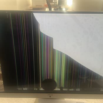 Kt Servis Kusurlu LCD Panel İçin İade Reddi Ve Mağduriyet