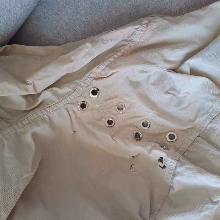 My Rabbit Toz Leke Çıkarıcı Kıyafetlerimde Renk Atması Ve Yanık İzlerine Yol Açtı