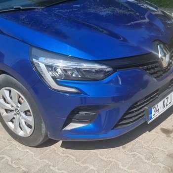 İkame Araçta Güvenlik Sorunu: Aşınmış Ve Farklı Markalara Ait Ön Lastikler