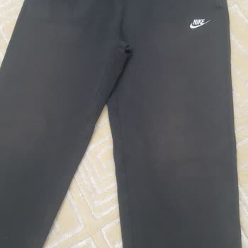 Nike Eşofman Altının Rengi Hızla Soldu Mağaza Sorumluluk Almadı