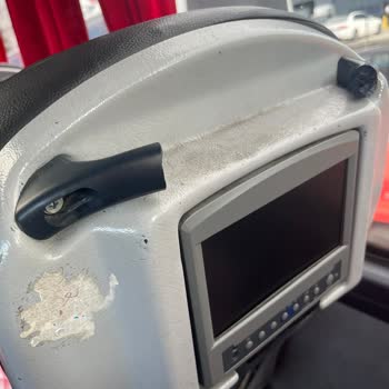 Metro Turizm’de Aşırı Yolcu, Bozuk Otobüs Ve Güvensiz Yolculuk Deneyimi