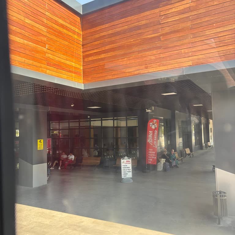 Otobüs Gecikmesi Ve İlgisiz Hizmetle Yaşanan Mağduriyet