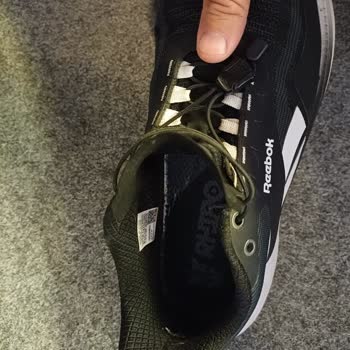 1 Ayda Yırtılan Reebok Ayakkabı ve İnceleme Sonucu Hayal Kırıklığı
