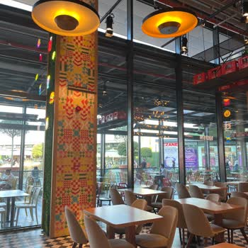 AVM Yemek Katında Yetersiz Klima Ve Havalandırma Sorunu