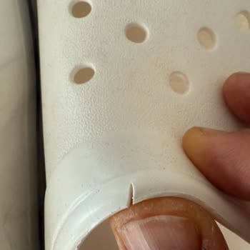 A101 Extra'dan Aldığım Crocs Terlikte Sorun Ve Değişim Sürecinde Yaşanan Zorluklar