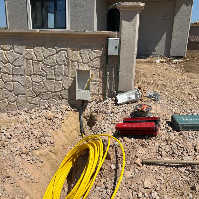 Elektrik Aboneliği Yüklenici Firma Engeline Takıldı