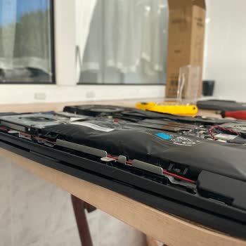 Monster Laptop Bataryası Şişti Ücretsiz Değişim Talebim Var