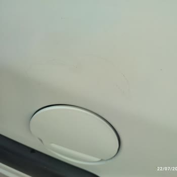 Shell Taşpınar Petrol'de Dikkatsiz Personel Nedeniyle Aracım Çizildi