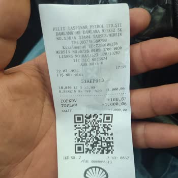 Shell Taşpınar Petrol'de Dikkatsiz Personel Nedeniyle Aracım Çizildi