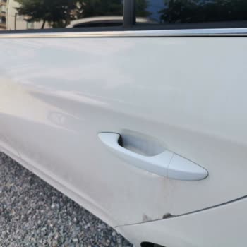 Beton Ve Harç Sökücü Aracımda Kalıcı Sararmalara Yol Açtı