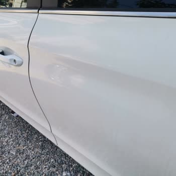 Beton Ve Harç Sökücü Aracımda Kalıcı Sararmalara Yol Açtı