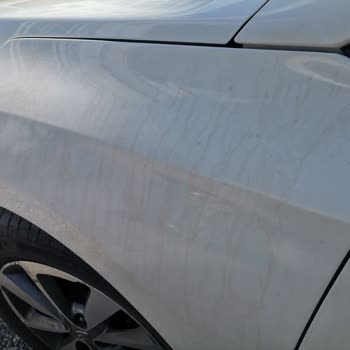 Beton Ve Harç Sökücü Aracımda Kalıcı Sararmalara Yol Açtı