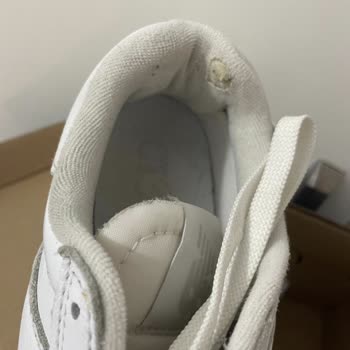 New Balance Az Kullanılan Ayakkabılarda Erken Hasar Ve İade Sorunu