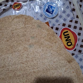 Aldığım UNO Tam Buğday Lavaşı Son Kullanma Tarihine Rağmen Küflü Çıktı