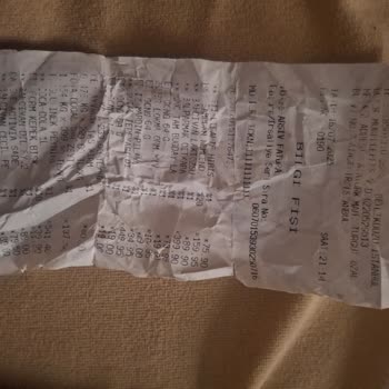 Aldığım UNO Tam Buğday Lavaşı Son Kullanma Tarihine Rağmen Küflü Çıktı