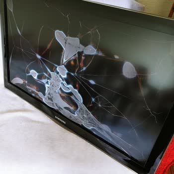 Dolap Uygulaması Ve Kargo Firması Arasında Mağduriyet Yaşıyorum