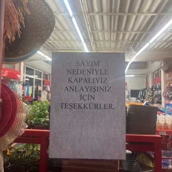 Tedi Mağazasında Sürekli Kapanma Ve Müşteriyle İlgilenmeme Sorunu