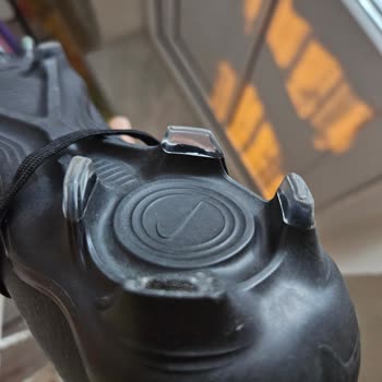 Aldığım Spor Ayakkabısında Ürün Hatası Ve İlgisizlik