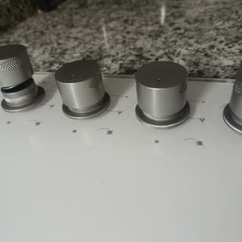 Simfer Ocak Ve Fırın Düğmeleri İçin Yedek Parça Bulamıyoruz, Çözüm Bekliyoruz