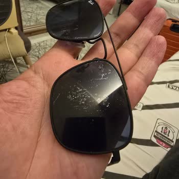 Rayban Gözlük Camında Soyulma Ve Ücretli Değişim Sorunu