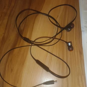 JBL Kulaklık Tam Bir Yıl Sonra Sağ Tarafı Bozuldu, Kaliteye Güvenim Sarsıldı